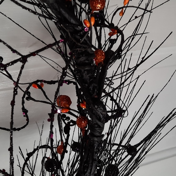 Wreath Glitter Spider Web Halloween Door Wall Decor Spiders Whimsical Fun - Picture 5 of 6